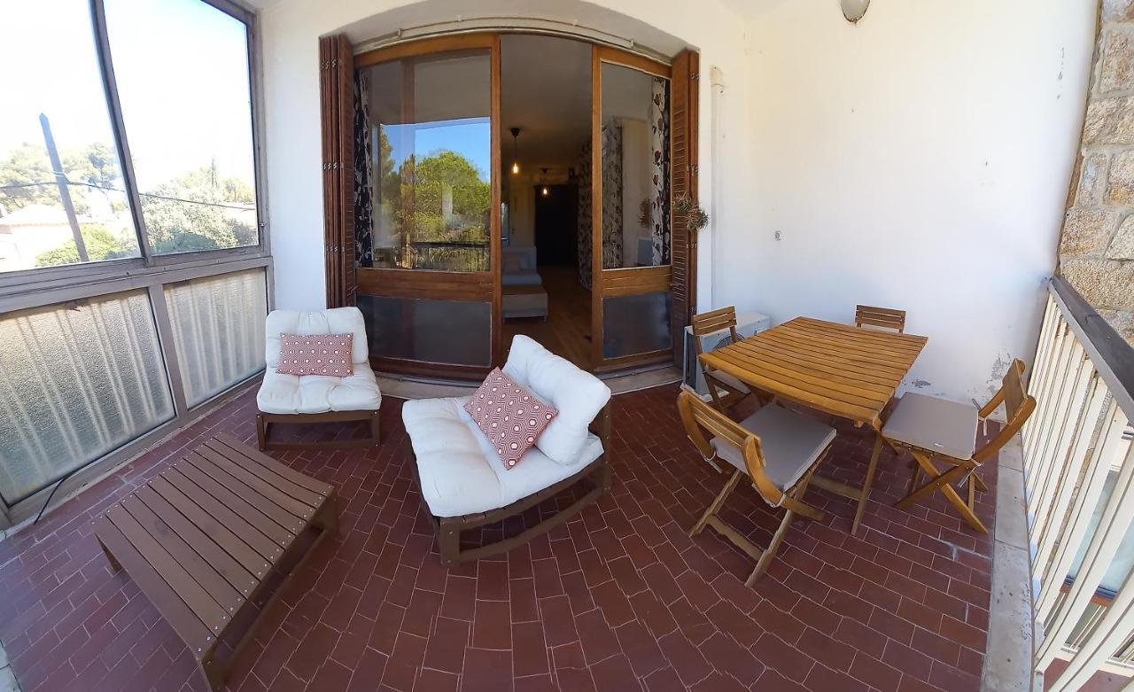 Loft Climatise "La Pinede", 50 M2, Tres Calme, 5 Mn A Pied Des Plages, Lit King Size La Seyne-sur-Mer Exteriör bild